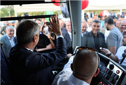 Metrobüsler Yusuf Alemdar’ın söz verdiği tarihte Sakarya yollarında