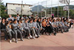 Büyükşehir şehrin her köşesinde çocuklara ‘Bir Hikâye Bin Neşe’ götürüyor