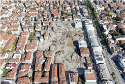 24 saat aralıksız süren kentsel dönüşümde 1 ayın bilançosu açıklandı: 45 yapı yıkıldı