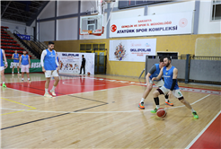 Büyükşehir Basketbol’da Başantrenör ve oyunculardan ortak mesaj: “Salonu dolduralım”
