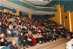 Çetin Akdeniz ile Sakarya’da Türk Halk Müziği esintisi