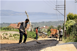 Büyükşehir’den Mahmudiye’ye güçlü altyapı ve 200 ton asfalt