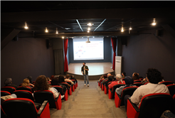 “Sinema, modern insanın en büyük zaferlerinden biri sayılır” 