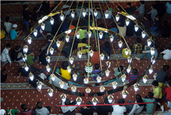 Sakarya’da Ramazan’ın neşesini şehrin dört bir yanına taşıyorlar: Gösteriler, oyunlar, ikramlar…