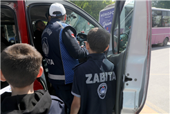 23 Nisan’da denetimleri minik zabıtalar yaptı