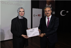 “İnşa edilecek yeni ve güçlü Sakarya’da gençlerimiz kendi hikâyesini yazacak”