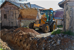 Merkeze 85 kilometre uzaklıktaki Taraklı Alballar’da altyapı dönüşümü başladı