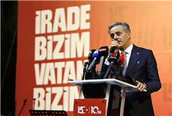 “Milletimiz uğruna can verilen vatanı darbecilere teslim etmedi, hiçbir zaman etmeyecek”