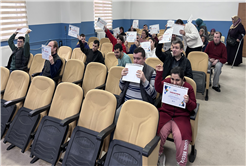 Engelsiz Hobi Atölyelerinde karne sevinci