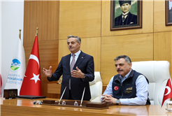 “Devletimizin tüm imkanlarıyla Sakarya’da afetin izlerini sileceğiz”