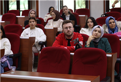 “Hayal ve hedeflerinizin peşinden koşun”