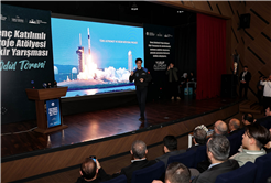 “Uzaydan dünyayı görmek tarifsizdi”