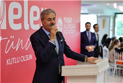 “Merhametin ve fedakârlığın adı annelerimize bir ömür adasak az gelir”