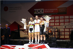 Şampiyon pedallar MTB Dünya Kupası’nda nefes kesti
