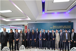 “Öğretmenlik hiçbir ölçüyle tarif edilmeyecek kadar yüce bir meslektir”