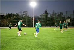 Gençler için yeni spor alanı: Sapanca Akçay’ın futbol tesisine yeni yüz