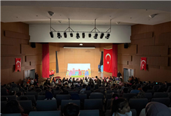 Karasu SGM’de çocuklar şenlikte gönüllerince eğlendi