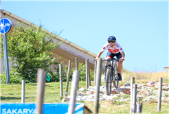 Milli pedallar dünyanın en heyecanlı yarışında, Sakarya’da pedal çevirecek: “Tüm Sakarya’yı Ay Yıldızlı bayrağa desteğe çağırıyoruz”