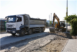 Altyapısı yenilenen Arifiye Zübeyde Hanım Caddesi’nde üstyapı çalışmaları başladı