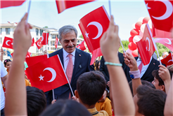 Yusuf Alemdar, çocukların heyecanına ortak oldu: “Siz bu şehrin ve geleceğin parlayan yıldızları olacaksınız”