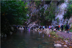 Kuzeyin tabiat harikaları arasında unutulmaz bir sonbahar yürüyüşü