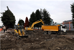 Gençlerin buluşma noktası olacak Sapanca Spor Salonu’nda çalışmalar başladı