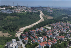 Beşköprü ulaşımı için yepyeni bir döneme adım adım: 14 metrelik istinat duvarı tamam, altyapı bitiyor