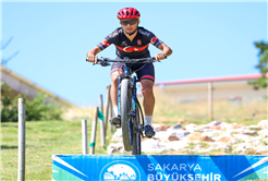Milli pedallar dünyanın en heyecanlı yarışında, Sakarya’da pedal çevirecek: “Tüm Sakarya’yı Ay Yıldızlı bayrağa desteğe çağırıyoruz”