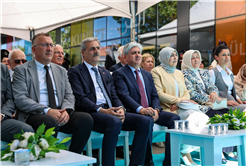 122 branş, 6 bine yakın kursiyerle SAMEK’te görkemli final: “İnsanı merkeze alan hizmet en değerlisidir”