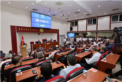 “Metrobüs hattı popülist bir anlayışla değil, enine boyuna çalışılmış bir yatırımdır”