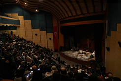 Devlet Tiyatroları’nın ‘Boş Şehir’ isimli oyunu büyük beğeni kazandı