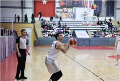 Büyükşehir’in dev adamları seyircisi önünde kazandı: 68-54