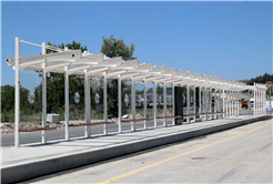 13 istasyonlu metrobüs hattında akıllı durakların montajı başladı