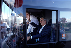 Metrobüsler Yusuf Alemdar’ın söz verdiği tarihte Sakarya yollarında