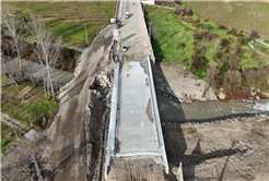 Karapürçek’i şehre bağlayan köprüde sona doğru