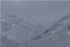 Büyükşehir 24 saat kar mesaisinde: 17 grup yolundan 10’u ulaşıma açıldı