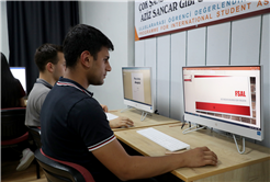 Büyükşehir gençlerin geleceğine yatırım yapıyor: Başkan Alemdar sözünü tuttu, bilgisayarlar kuruldu