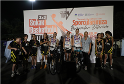 Sokakta basketbol şöleni: Tribünler doldu, heyecan zirve yaptı