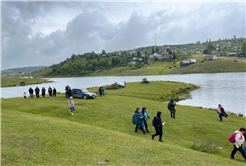 Doğa tutkunları Karagöl’ün cennet doğasını adım adım keşfetti 