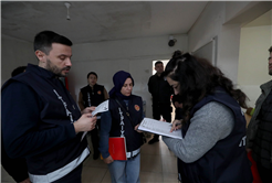 Büyükşehir itfaiyesi kurum ve işletmeleri olası bir yangına hazırlıyor: Söndürme, acil çıkış, alarm sistemleri…