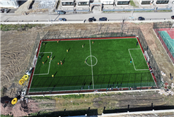 Futbol, basketbol, voleybol sahası Hanlıköy’de çocukların göz bebeği oldu