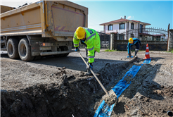Küçükesence Mahallesi’nde yenilenen 6 bin 400 metrelik hat sayesinde su kayıpları son buldu
