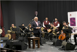 İlahilerle dolu gecede Ramazan’ın manevi ruhu hissedildi