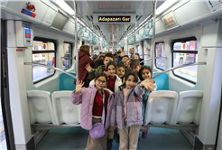 Çocuklardan yerinde toplu taşıma ve ulaşım incelemesi