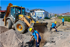 Arifiye’nin merkezi Büyükşehirle sil baştan yenileniyor