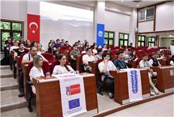 Büyükşehir’in ‘dirençli şehir’ hedefi farklı renklerden gencin ilgi odağı oldu