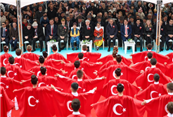 Alemdar miniklerin 23 Nisan coşkusuna ortak oldu: “Tüm çocuklarımızın bayramı kutlu olsun”