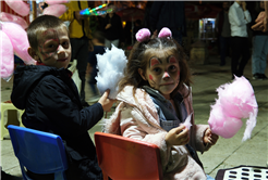 Sakarya’da Ramazan’ın neşesini şehrin dört bir yanına taşıyorlar: Gösteriler, oyunlar, ikramlar…