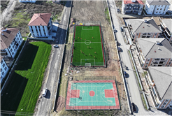 Futbol, basketbol, voleybol sahası Hanlıköy’de çocukların göz bebeği oldu