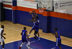 Büyükşehir Efes’e geçit vermedi